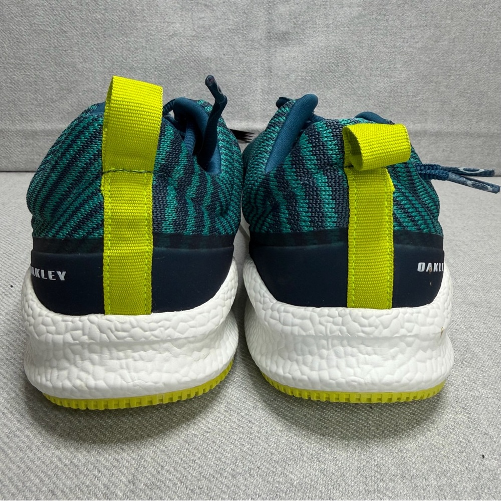 NWT - Oakley EVZERO Teal & Navy Blue Striped Athletic Sneakers M9.5 - Picture 7 of 12